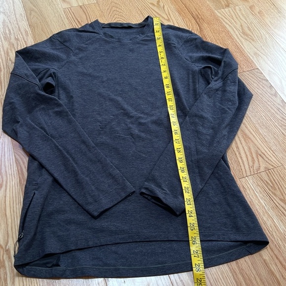 Lululemon men’s small charcoal dry sense long sleeve tee. - Picture 4 of 8